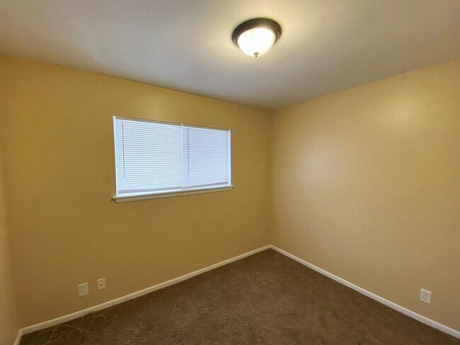 Building Photo - 1416 Jay Street