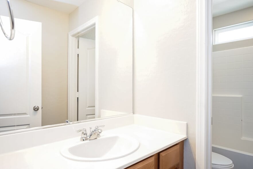 Building Photo - 4505 Harbison Canyon Ct