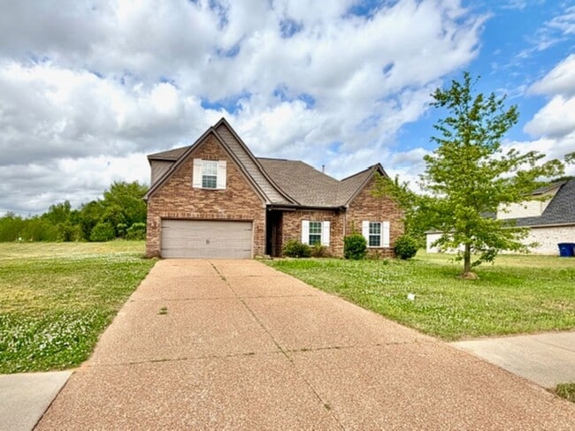 Building Photo - CourtlyCircleNorth8564