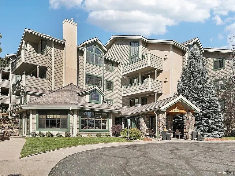 Building Photo - 31819 Rocky Village Dr