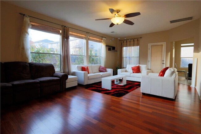 Building Photo - 11008 Crazy Well Dr