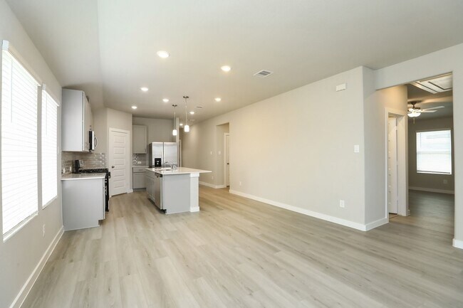 Building Photo - 14110 Greystone Ter St