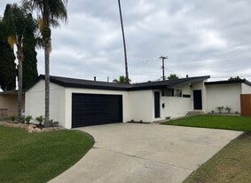 Building Photo - 15521 Fernview St