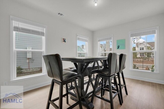 Building Photo - 268 Loblolly Ln