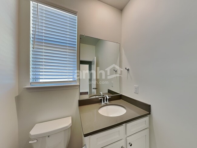 Building Photo - 5243 Blue Mountain Dr