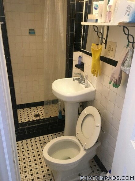 Building Photo - 1258 Commonwealth Avenue