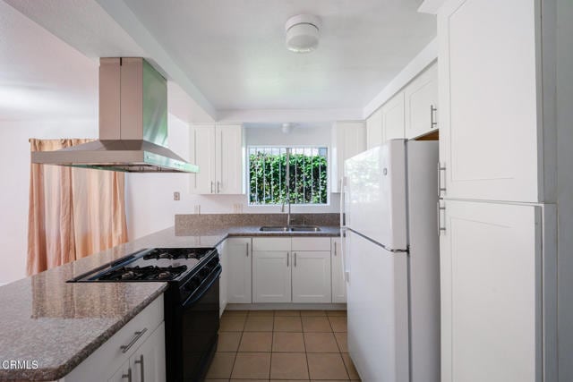 Building Photo - 7546 Mooney Dr