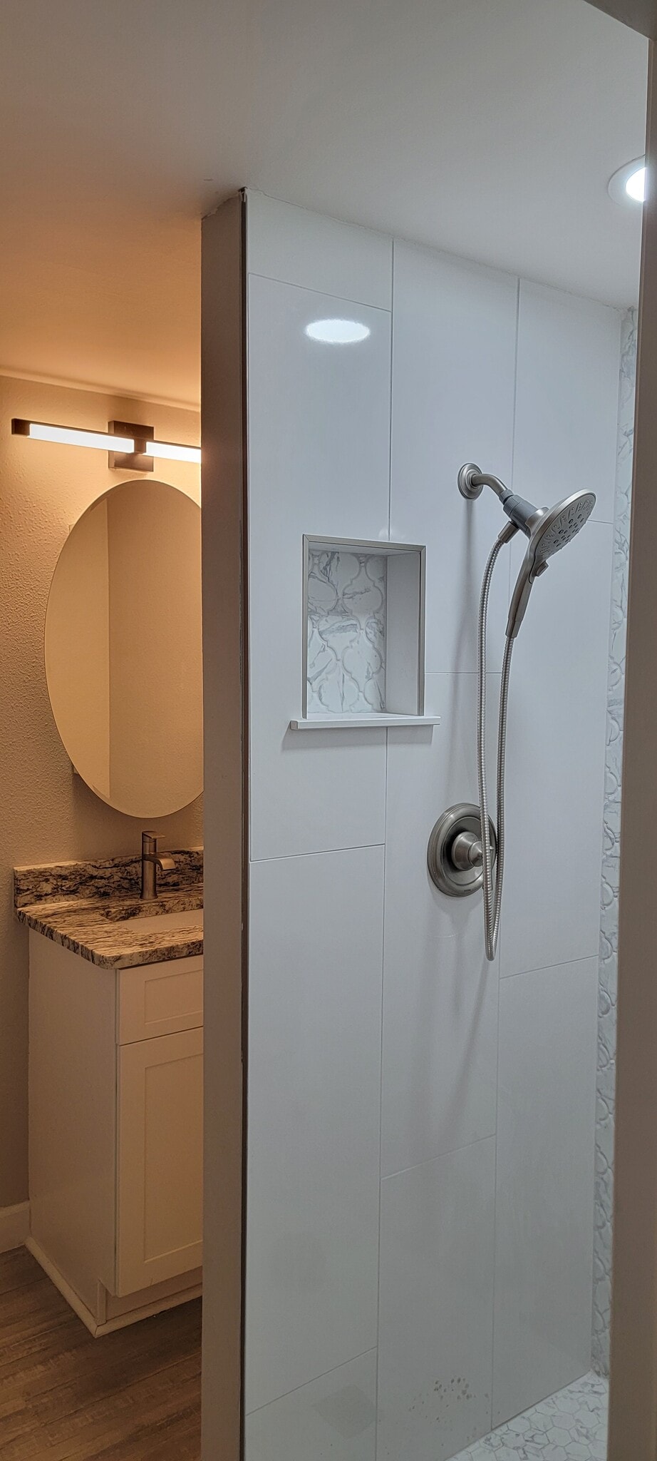 Building Photo - 5214 Forest Hills Dr