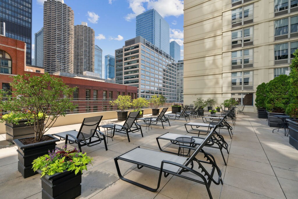 Building Photo - 440 N Wabash Ave