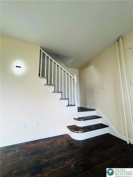 Building Photo - 2619 Broad St