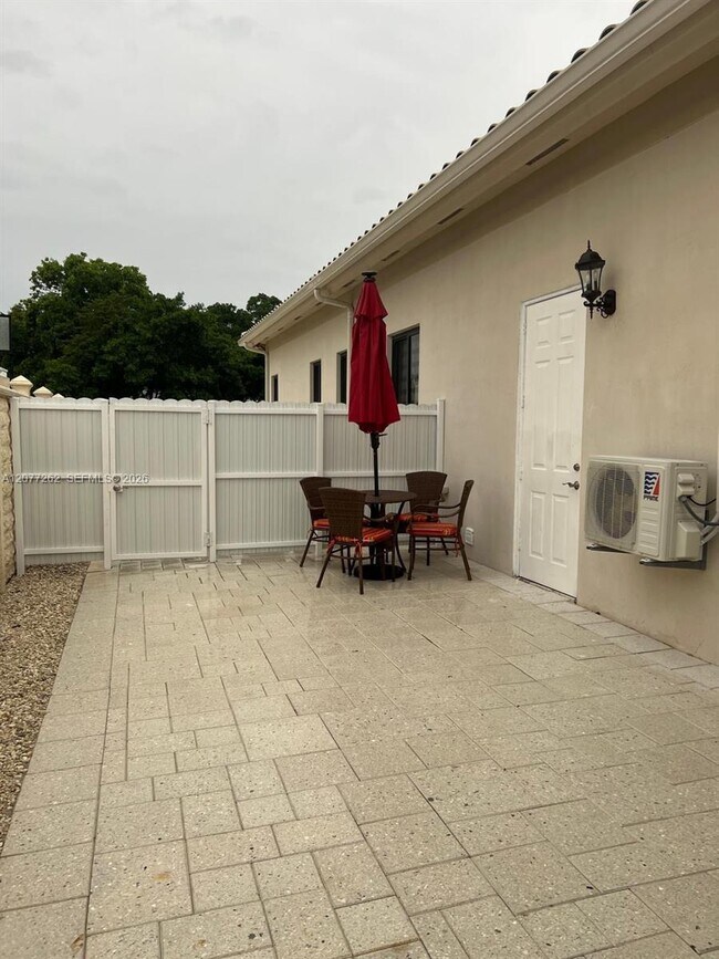 Building Photo - 12241 SW 81st Terrace