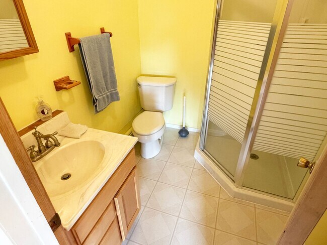 Building Photo - 5-Bedroom 2-Bath Updated Farmhouse on 10-acres with a Pond