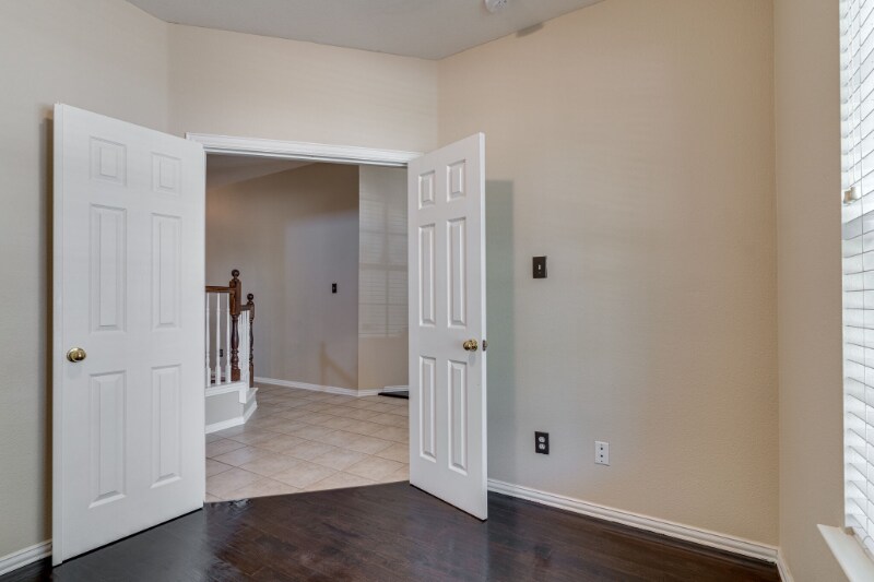 Building Photo - 6412 Autumn Trail