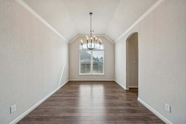 Building Photo - 15115 Flintridge Lake Ln