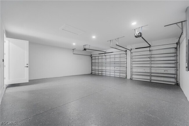 Building Photo - 2721 NW 41st Ave