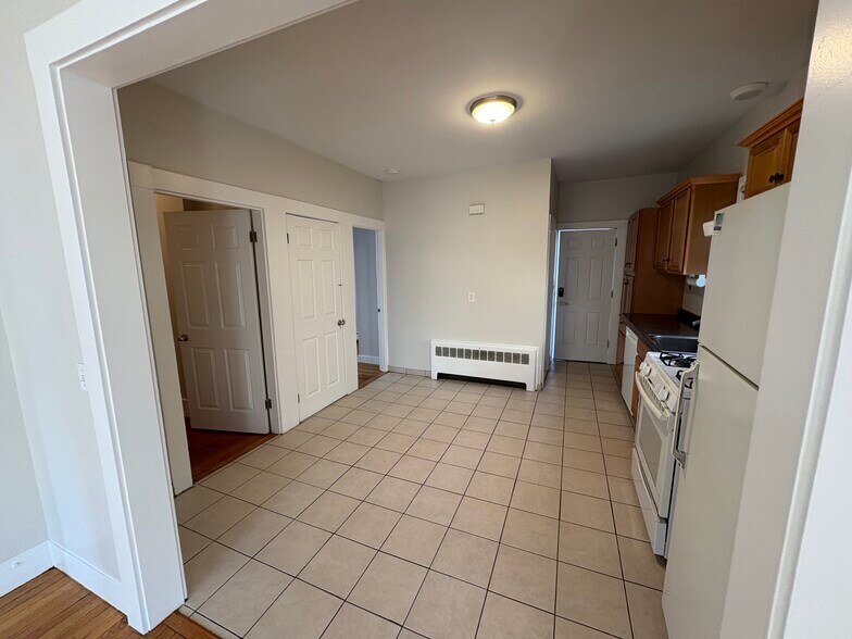 Building Photo - 24 Washington Ave