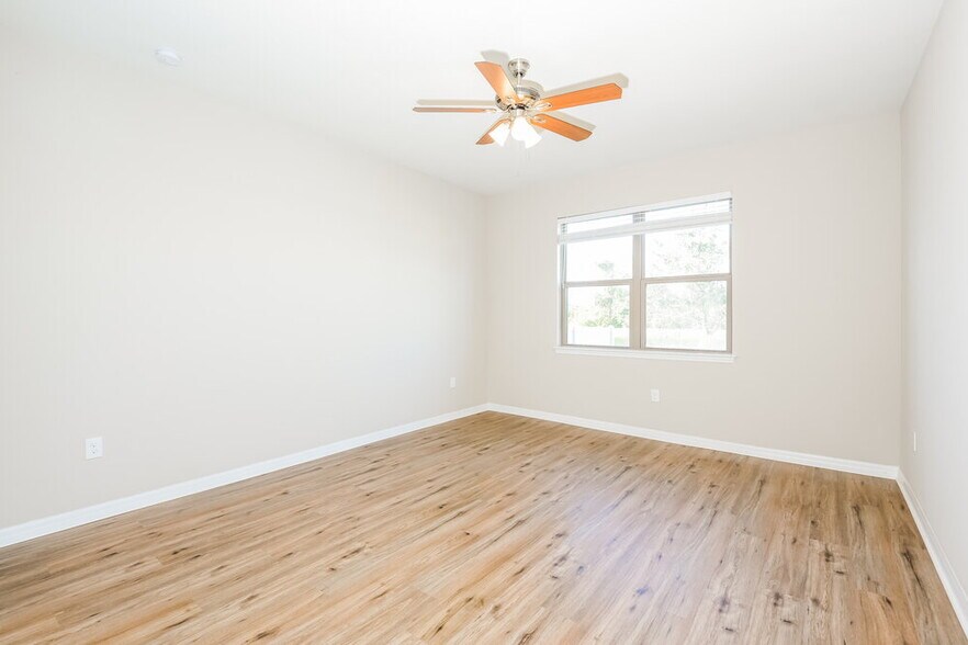 Building Photo - 3416 Soaring Dr