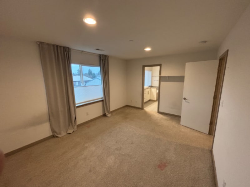 Building Photo - 9020 4th Ave S