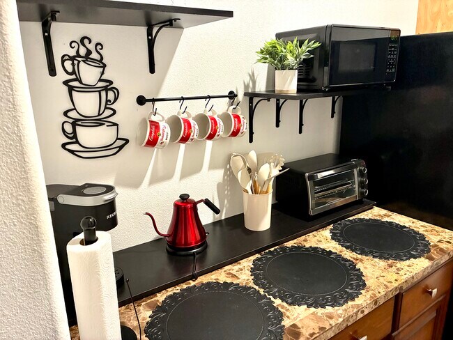 Building Photo - 42417 Lamporo Wy