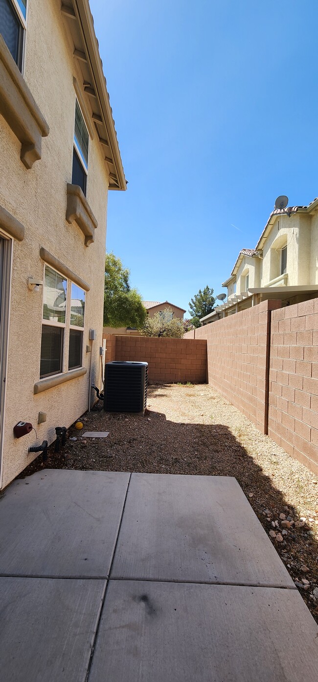 Building Photo - 6250 W Arby Ave