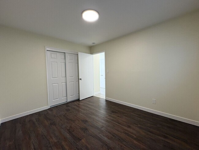 Building Photo - Newly Renovated 2BD/1BA in Palo Alto | Prime Location!
