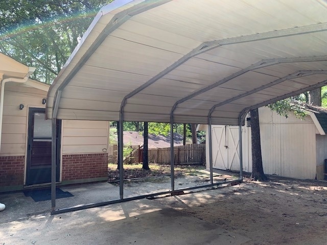 Building Photo - Renovated 3 Bedroom Ranch in Raleigh, Avai...