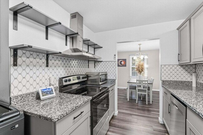 Building Photo - FULLY FURNISHED NORTH AUGUSTA HOME