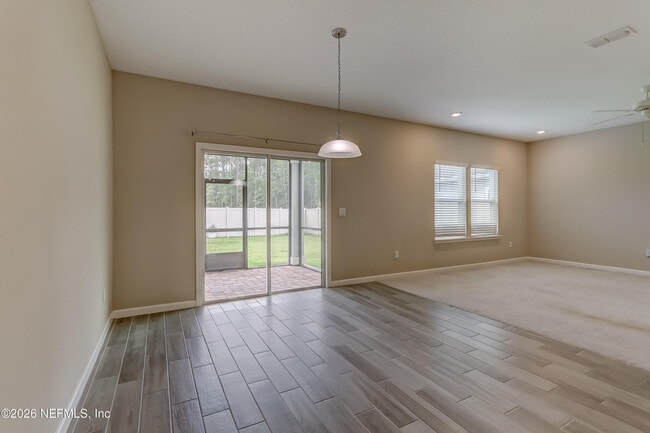 Building Photo - 10386 Pavnes Creek Dr