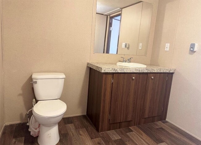 Building Photo - 104 Dockal Dr