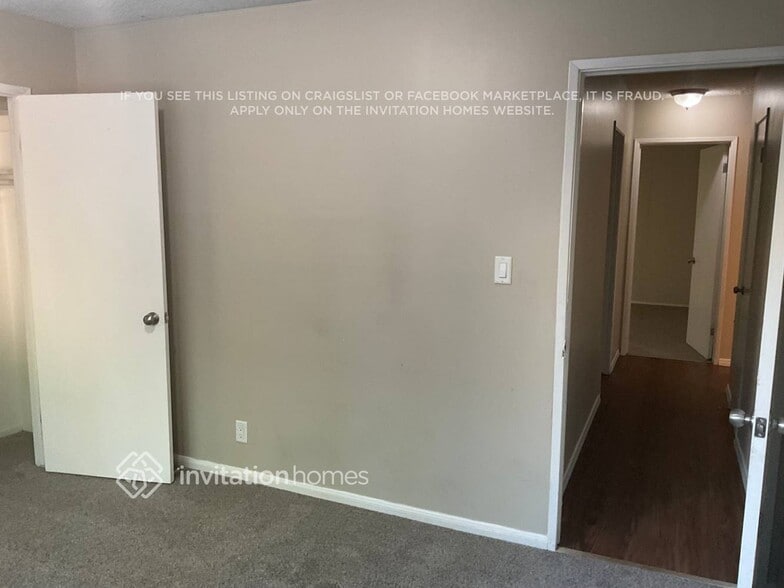 Building Photo - 11240 Gaviota Ave