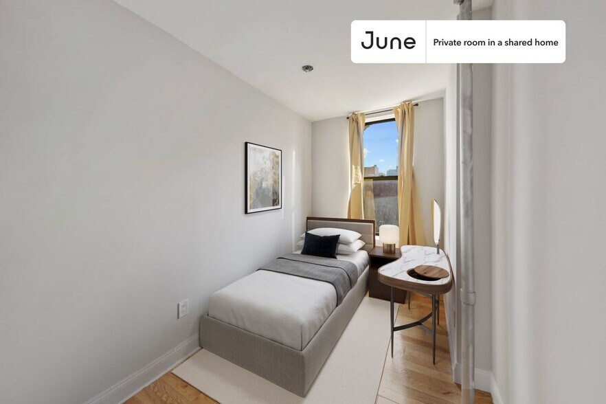 Primary Photo - Private bedroom in 4 bed/2 bath Home