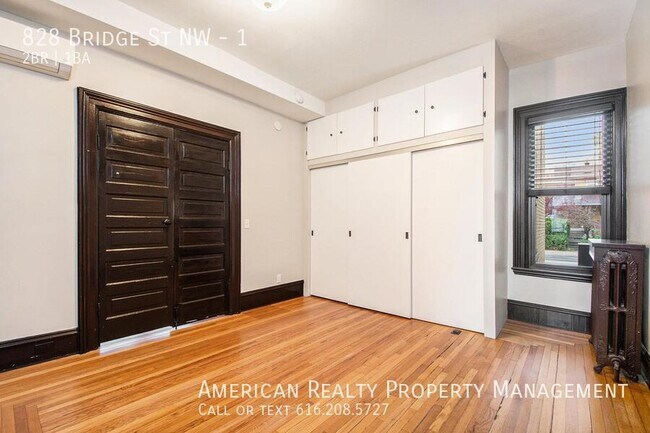 Building Photo - 828 Bridge St NW