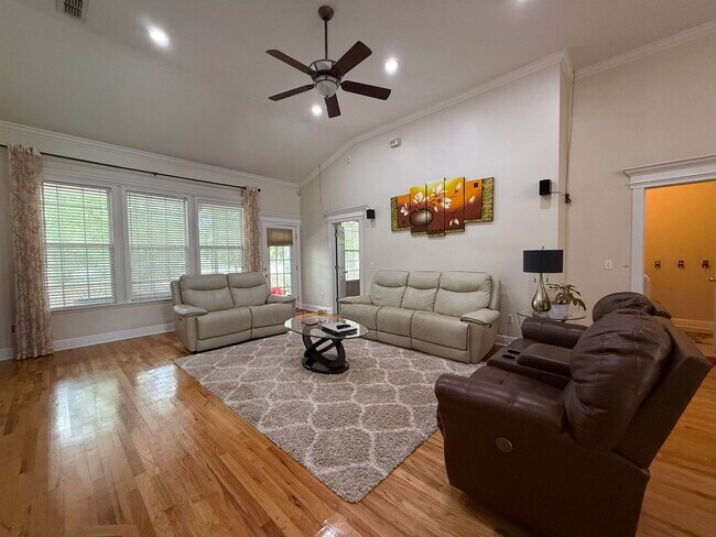 Building Photo - 1148 Stony Creek Way