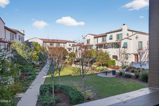 Building Photo - 374 Serra St