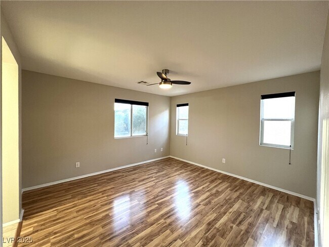 Building Photo - 9991 Pimera Alta St