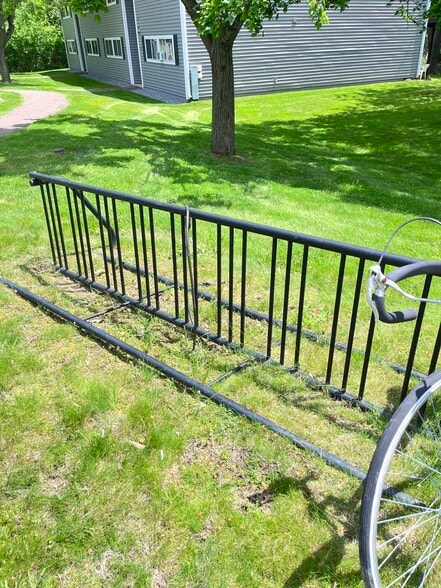 Building Photo - 152 Quarry Hill rd