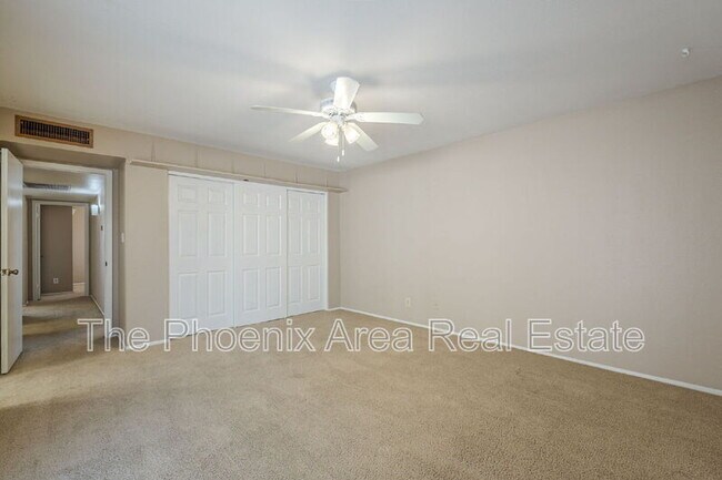 Building Photo - 1556 W Peralta Ave