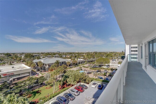 Building Photo - 3900 Galt Ocean Dr