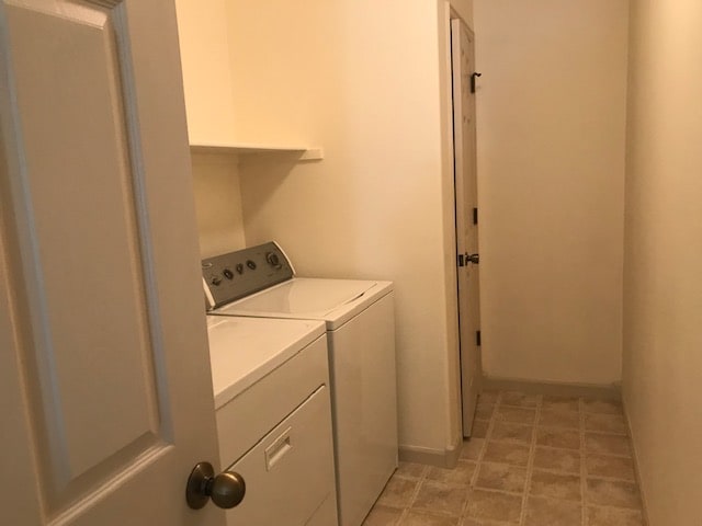 Building Photo - 3 Bedroom, 2.5 Bath Townhome in Parachute