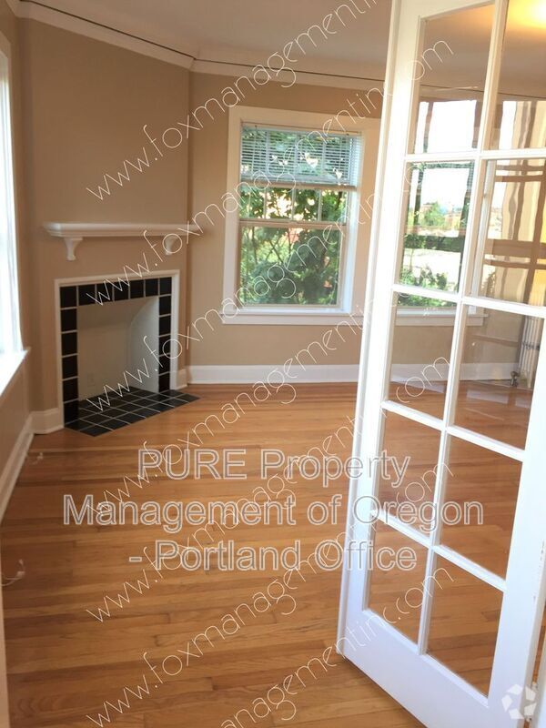 Building Photo - 709 SW 16th Ave
