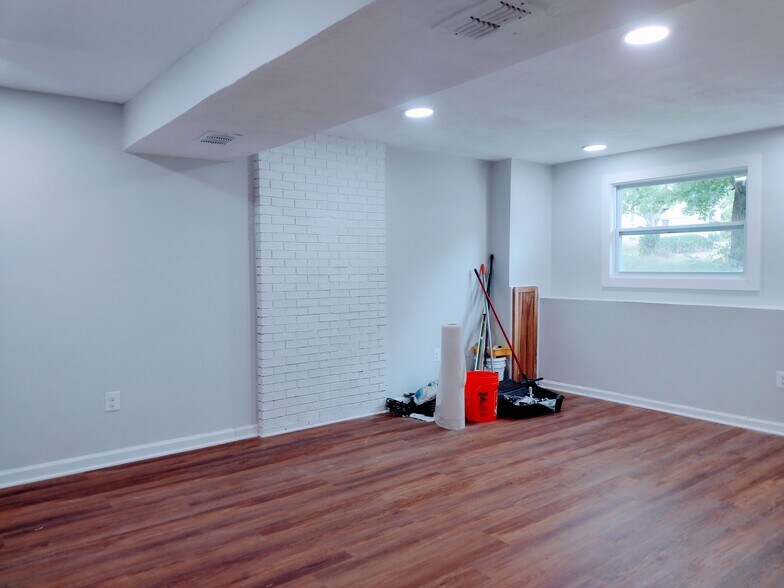 Building Photo - 12707 Duckettown Rd