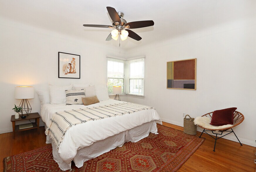 Building Photo - 329 N Avenue 66