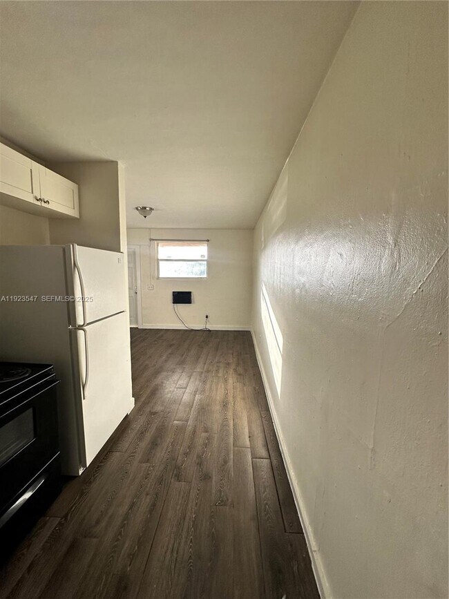 Building Photo - 26627 SW 139th Ave