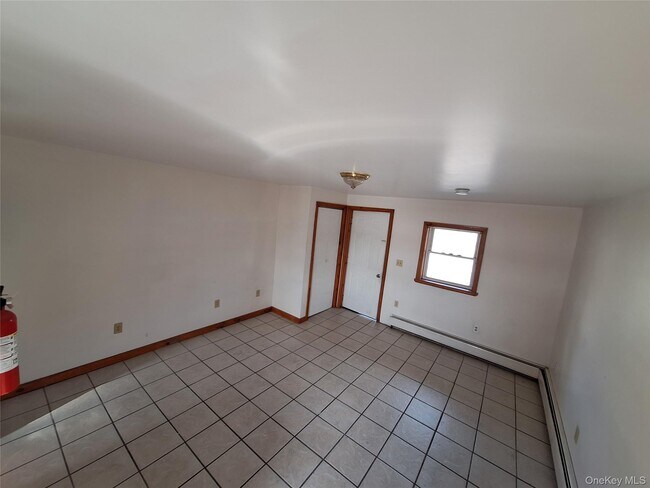 Building Photo - 2071 Ulster Ave