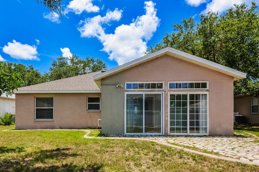 Building Photo - 4637 72nd Ct E