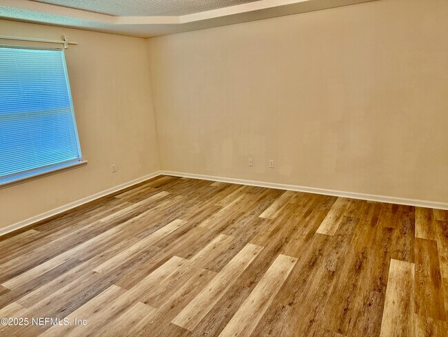 Building Photo - 1143 Summer Springs Drive