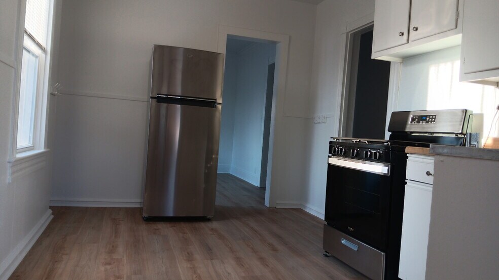 Building Photo - 536 Harrison Ave