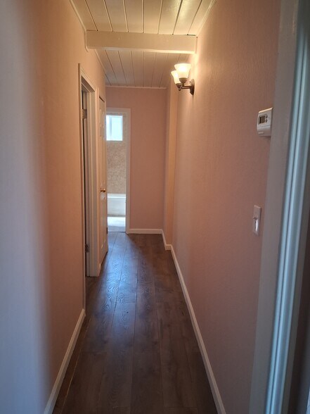 Building Photo - 167 Ladera Dr