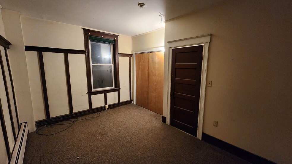 Bedroom - 18 Sparkill Ave