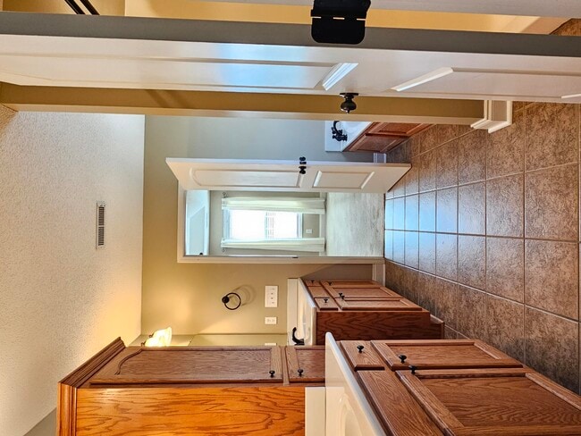 Building Photo - 1155 Raccoon Rd